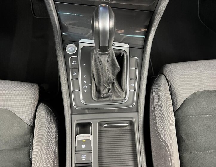 Volkswagen Golf Kombi 2,0 l 135 kw