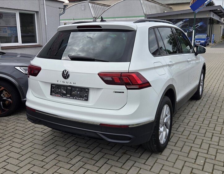 Volkswagen Tiguan SUV / Terénní 2,0 l 110 kw