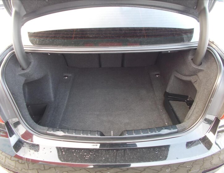 BMW Řada 3 Sedan 2,0 l 135 kw