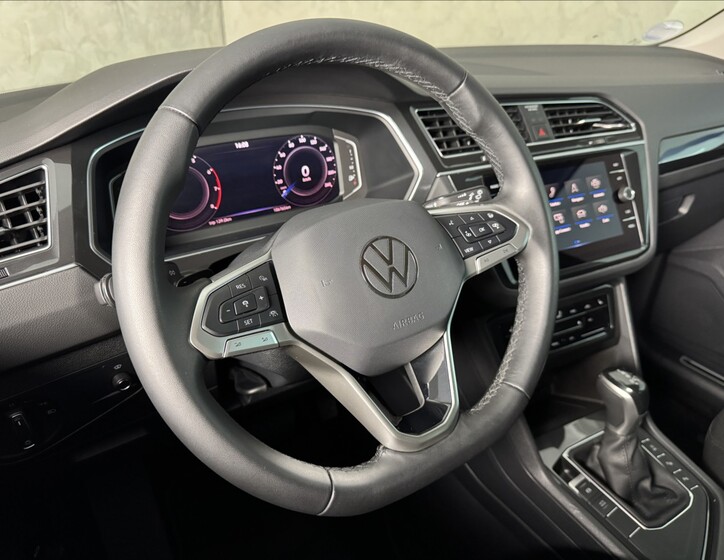 Volkswagen Tiguan 26
