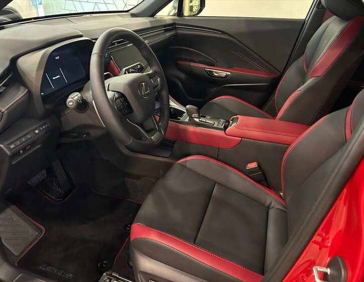 Lexus LBX SUV 1,5 l 100 kw