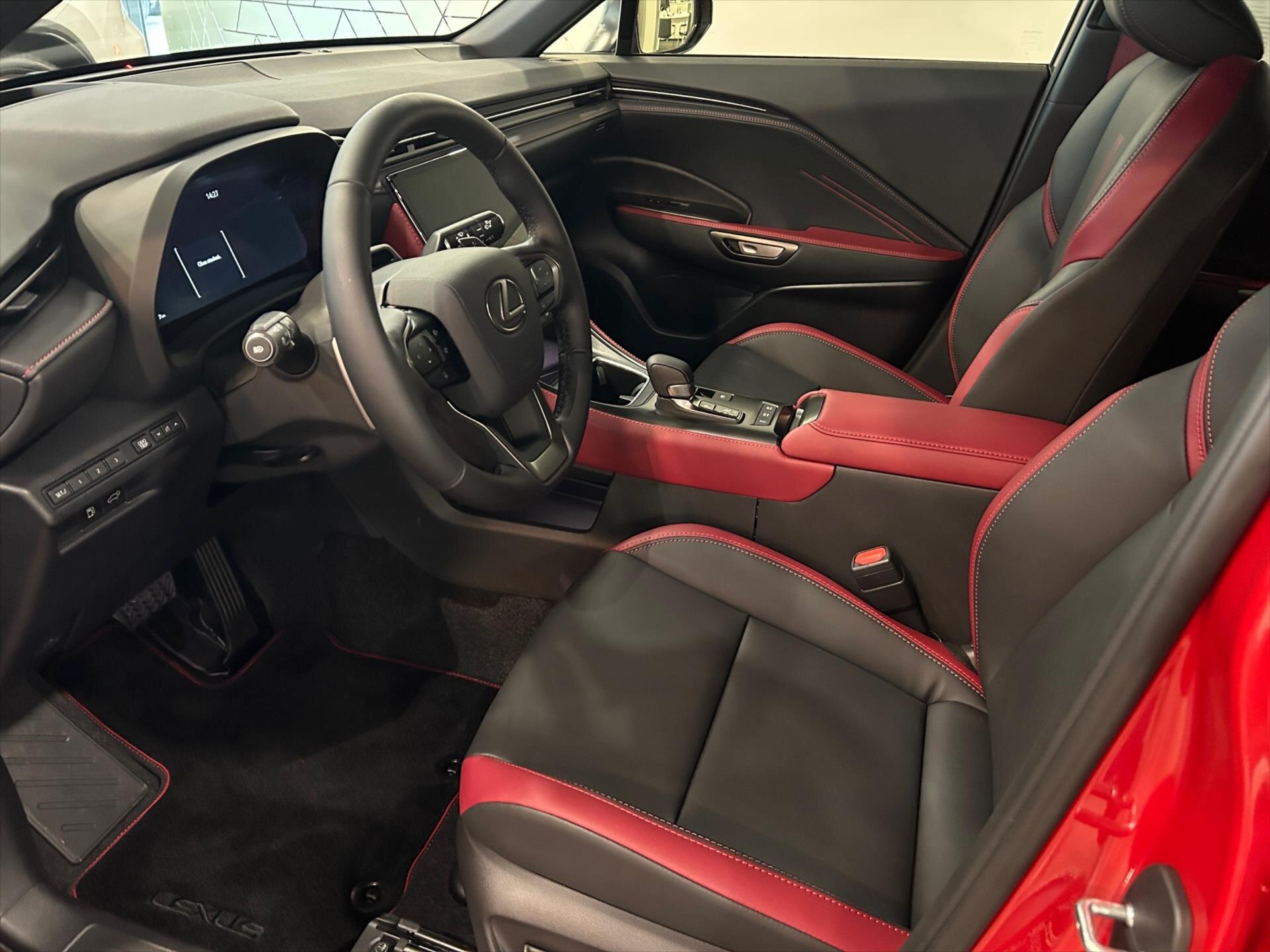 Lexus LBX SUV 1,5 l 100 kw