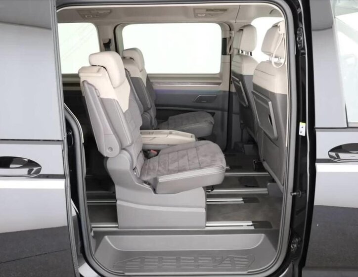 Volkswagen Multivan VAN-Minibus 0,0 130 kw