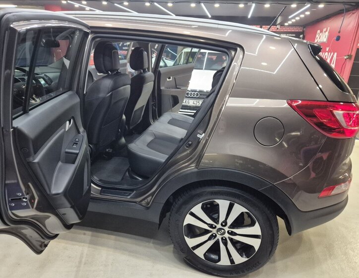 KIA Sportage SUV / Terénní 2,0 l 120 kw