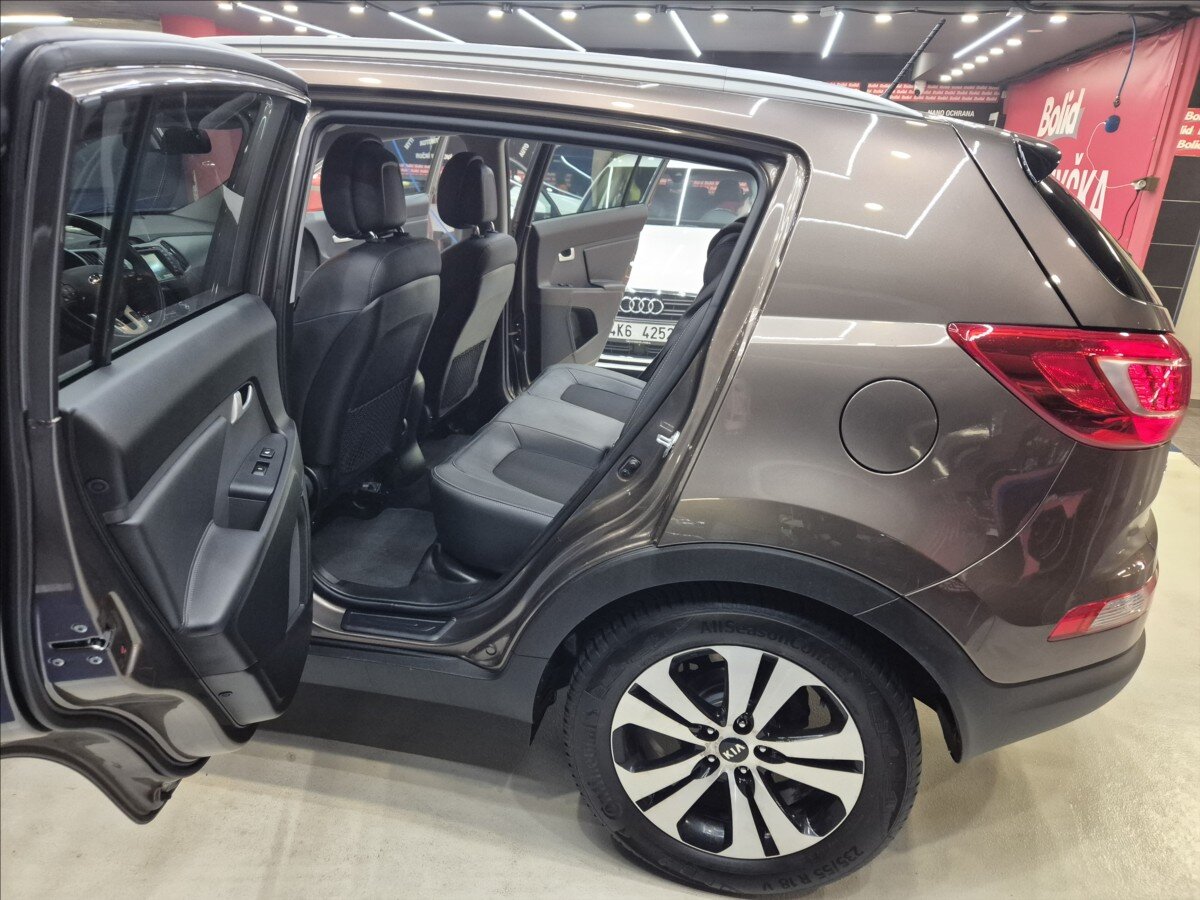 KIA Sportage SUV / Terénní 2,0 l 120 kw