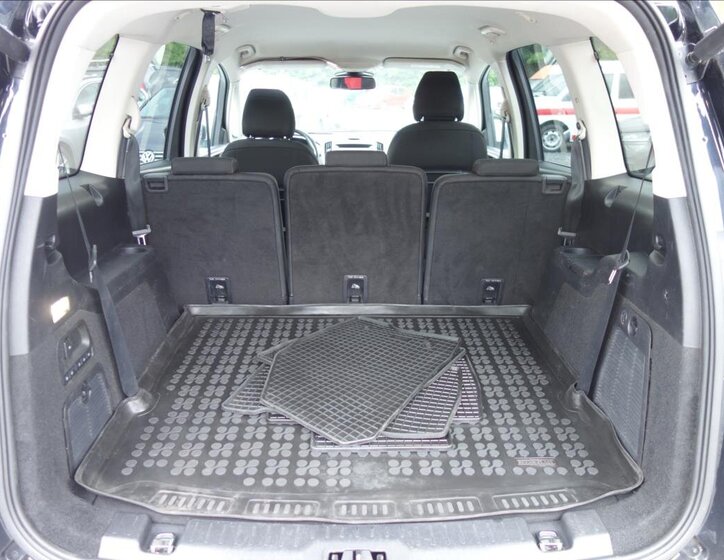 Ford Galaxy MPV 2,0 l 110 kw