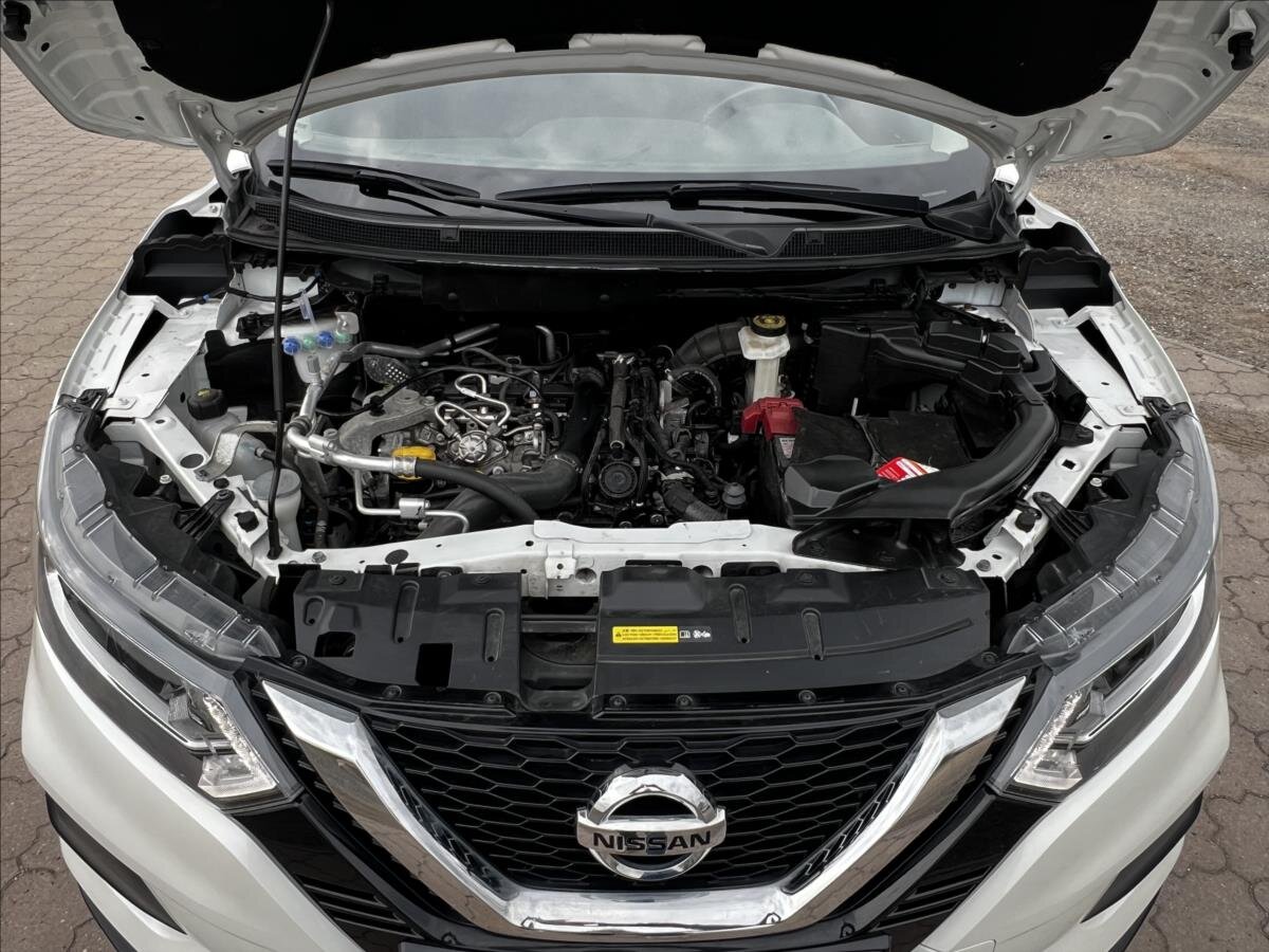 Nissan Qashqai SUV / Terénní 1,3 l 103 kw