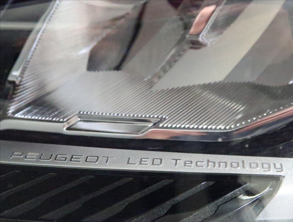 Peugeot 308 Hatchback 1,2 l 96 kw