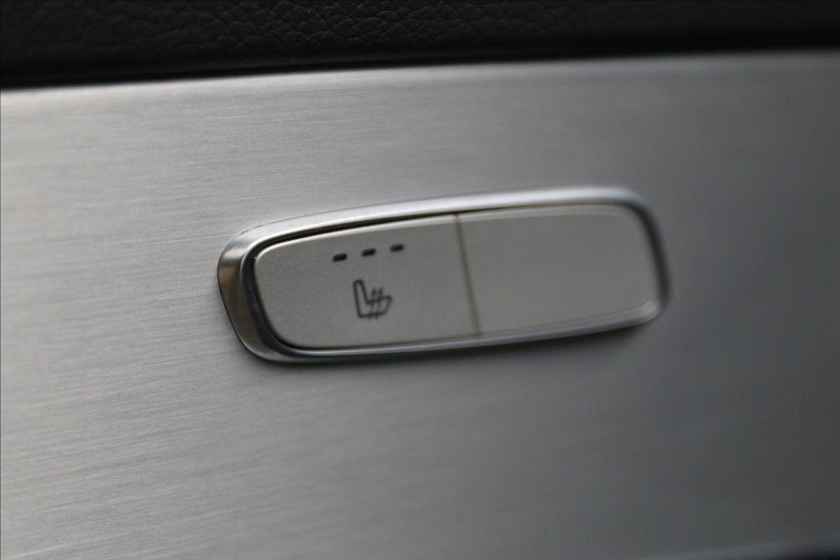 Mercedes-Benz GLC SUV 3,0 l 270 kw