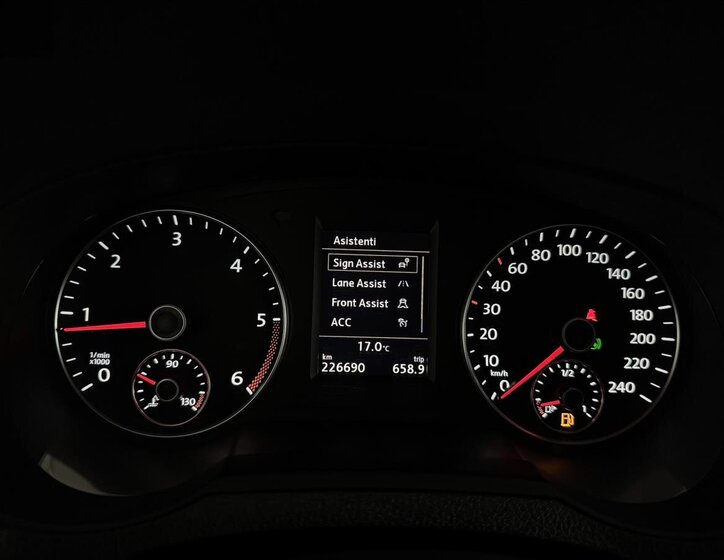 Volkswagen Sharan 19