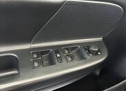 Volkswagen Golf Kombi 2,0 l 103 kw