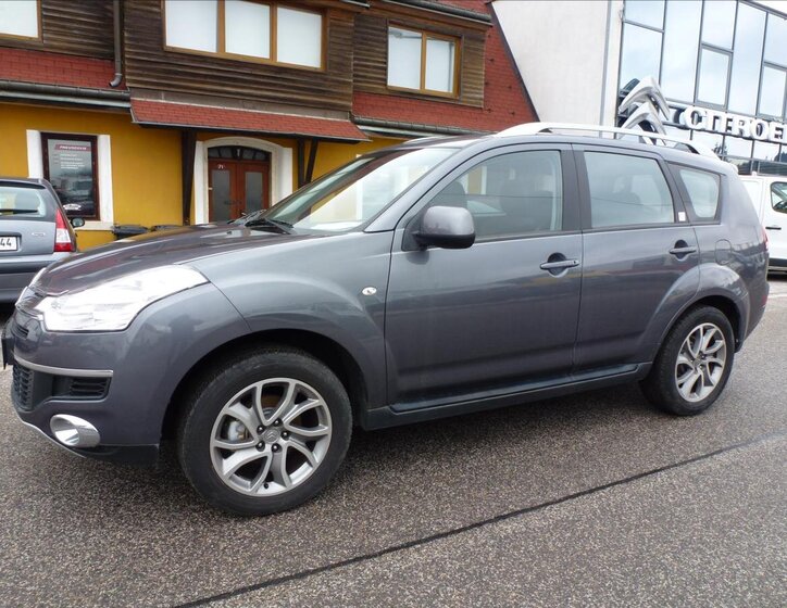 Citroën C-Crosser SUV / Terénní 2,2 l 115 kw