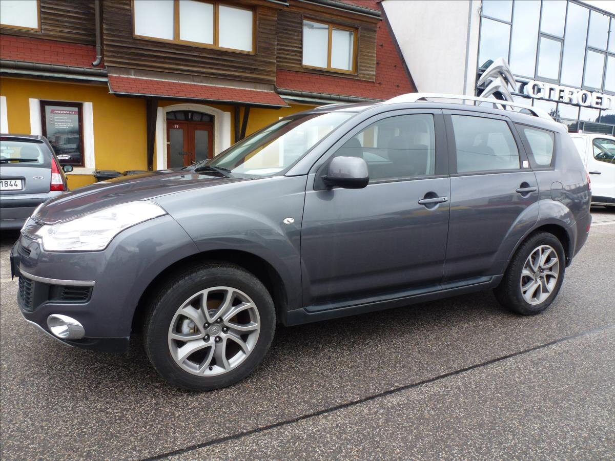 Citroën C-Crosser SUV / Terénní 2,2 l 115 kw