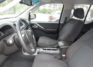 Nissan Navara Pick-up 2,5 l 126 kw
