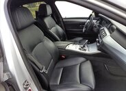 BMW Řada 5 Sedan 3,0 l 180 kw