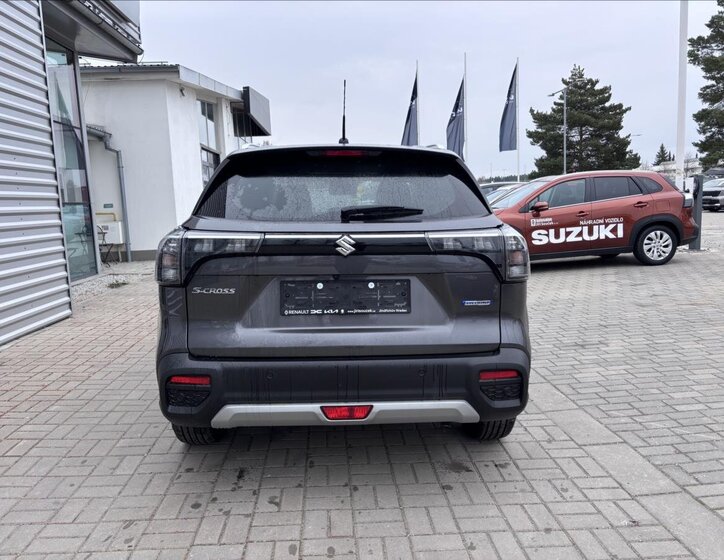 Suzuki S-Cross SUV / Terénní 1,4 l 81 kw