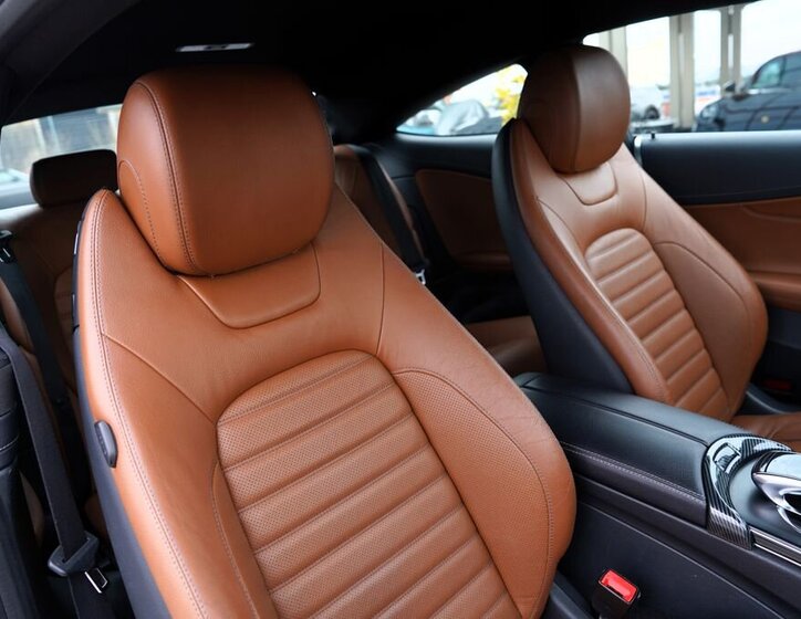 Mercedes-Benz Třídy C Kupé 2,1 l 150 kw