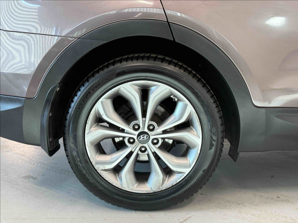 Hyundai Santa Fe SUV / Terénní 2,2 l 145 kw