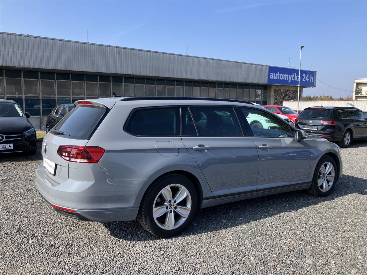 Volkswagen Passat Kombi 2,0 l 90 kw