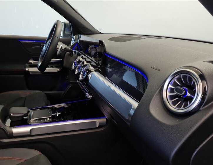 Mercedes-Benz GLB 17