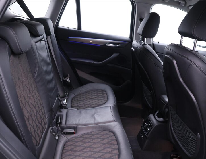 BMW X1 SUV 1,5 l 100 kw