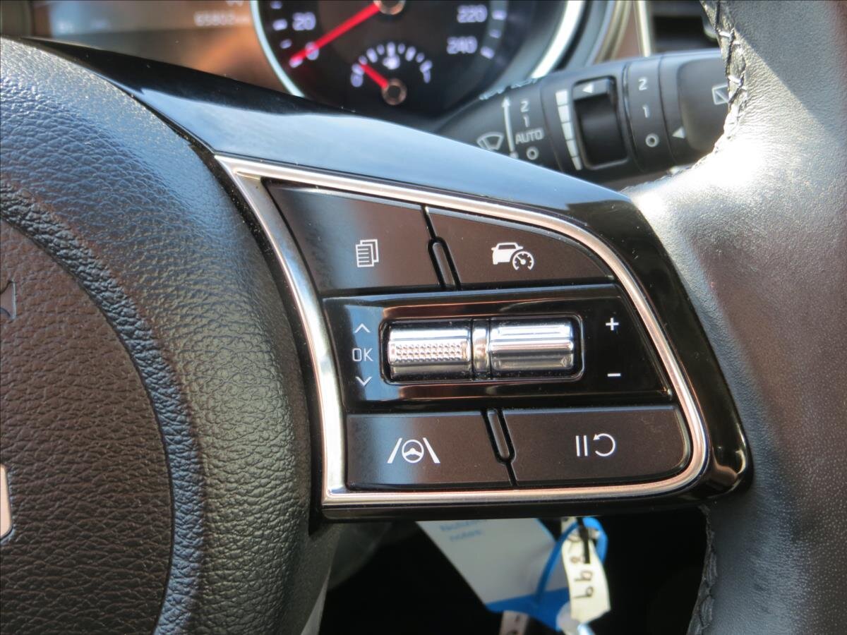 KIA Ceed Hatchback 1,5 l 118 kw