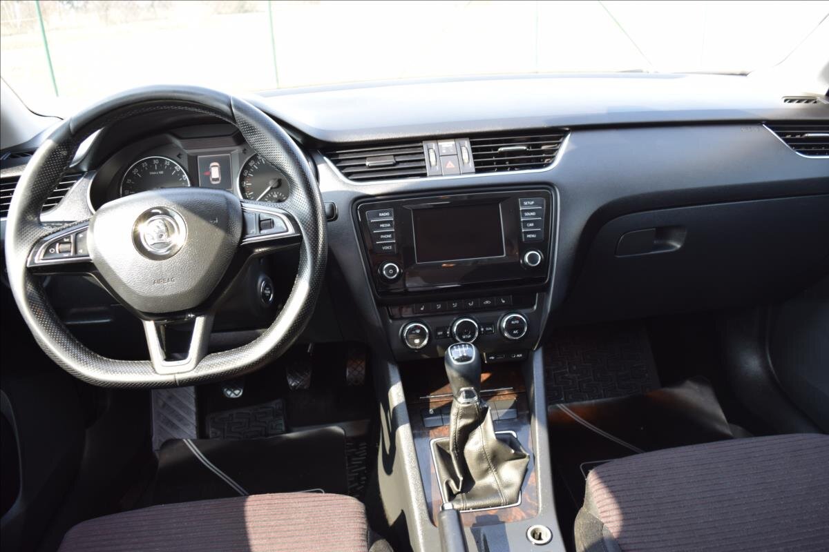 Škoda Octavia Kombi 1,6 l 77 kw