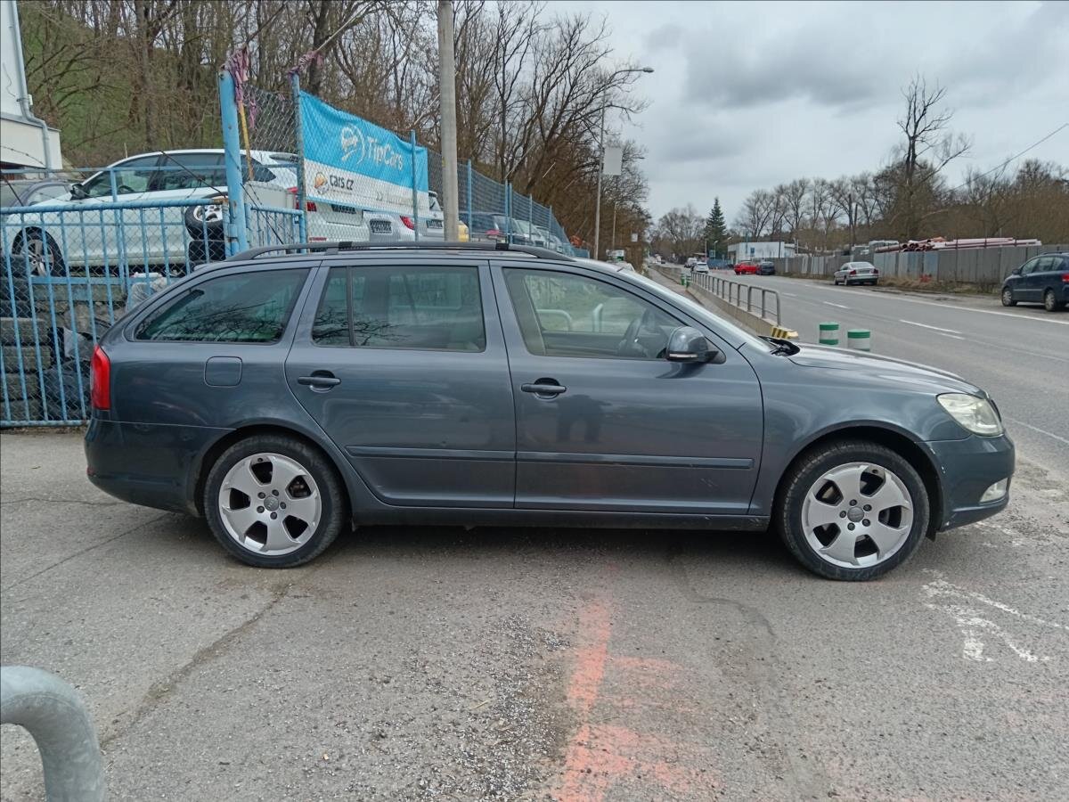Škoda Octavia Kombi 2,0 l 103 kw