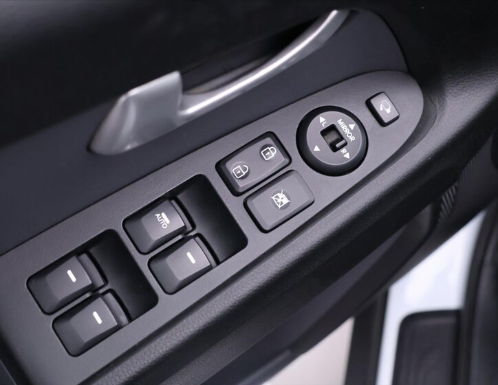 KIA Sportage SUV 2,0 l 135 kw