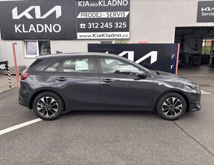 KIA Ceed 4