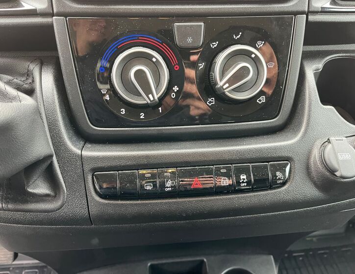 Toyota Proace Max 17