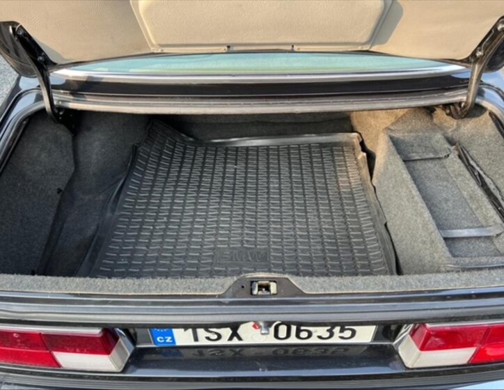 BMW M6 Kupé 3,5 l 210 kw