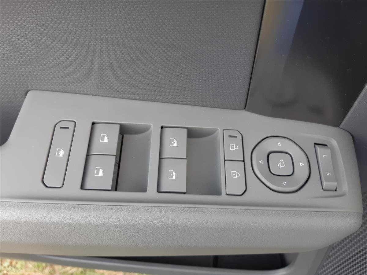 KIA EV3 SUV / Terénní 0,0 150 kw