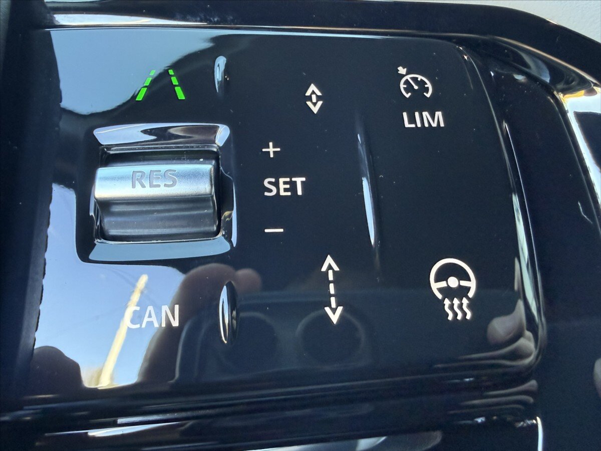 Land Rover Range Rover Velar SUV / Terénní 3,0 l 221 kw