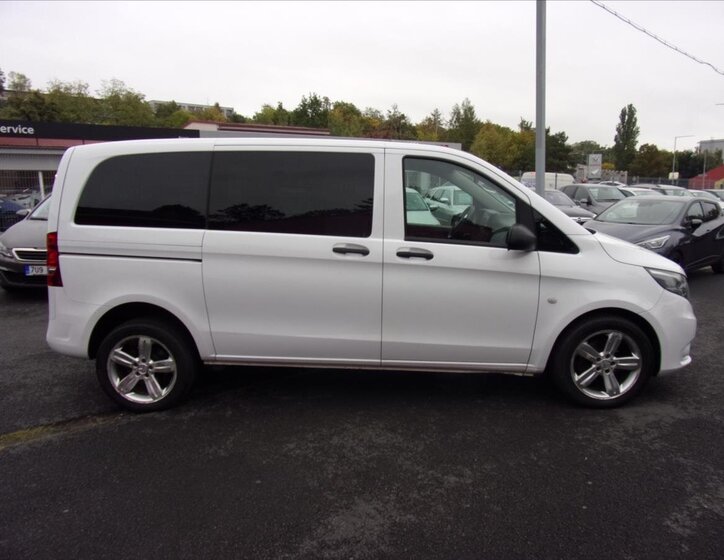 Mercedes-Benz Vito Kombi 2,1 l 120 kw