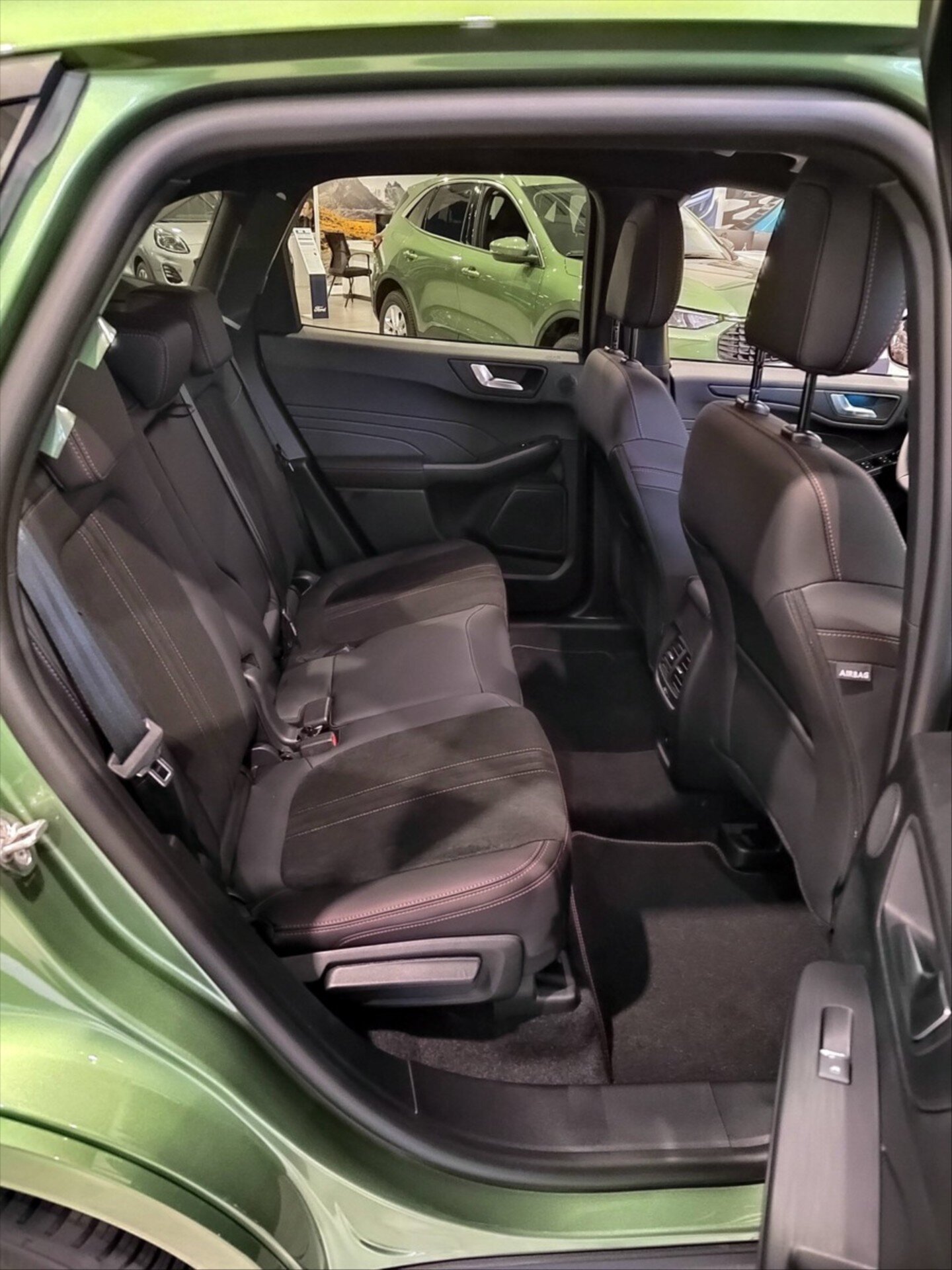 Ford Kuga SUV / Terénní 2,5 l 178 kw