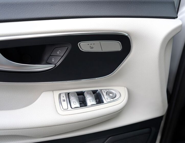 Mercedes-Benz Třídy V 16