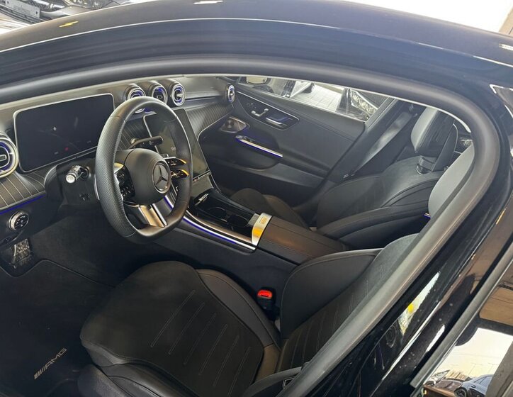 Mercedes-Benz Třídy C Sedan 2,0 l 147 kw