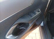 Toyota Yaris Cross 8