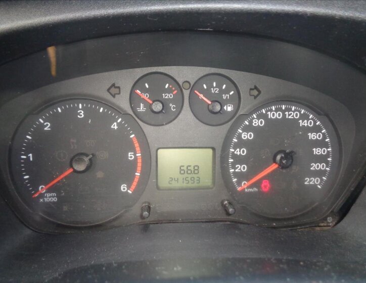 Ford Transit Skříň 2,2 l 85 kw