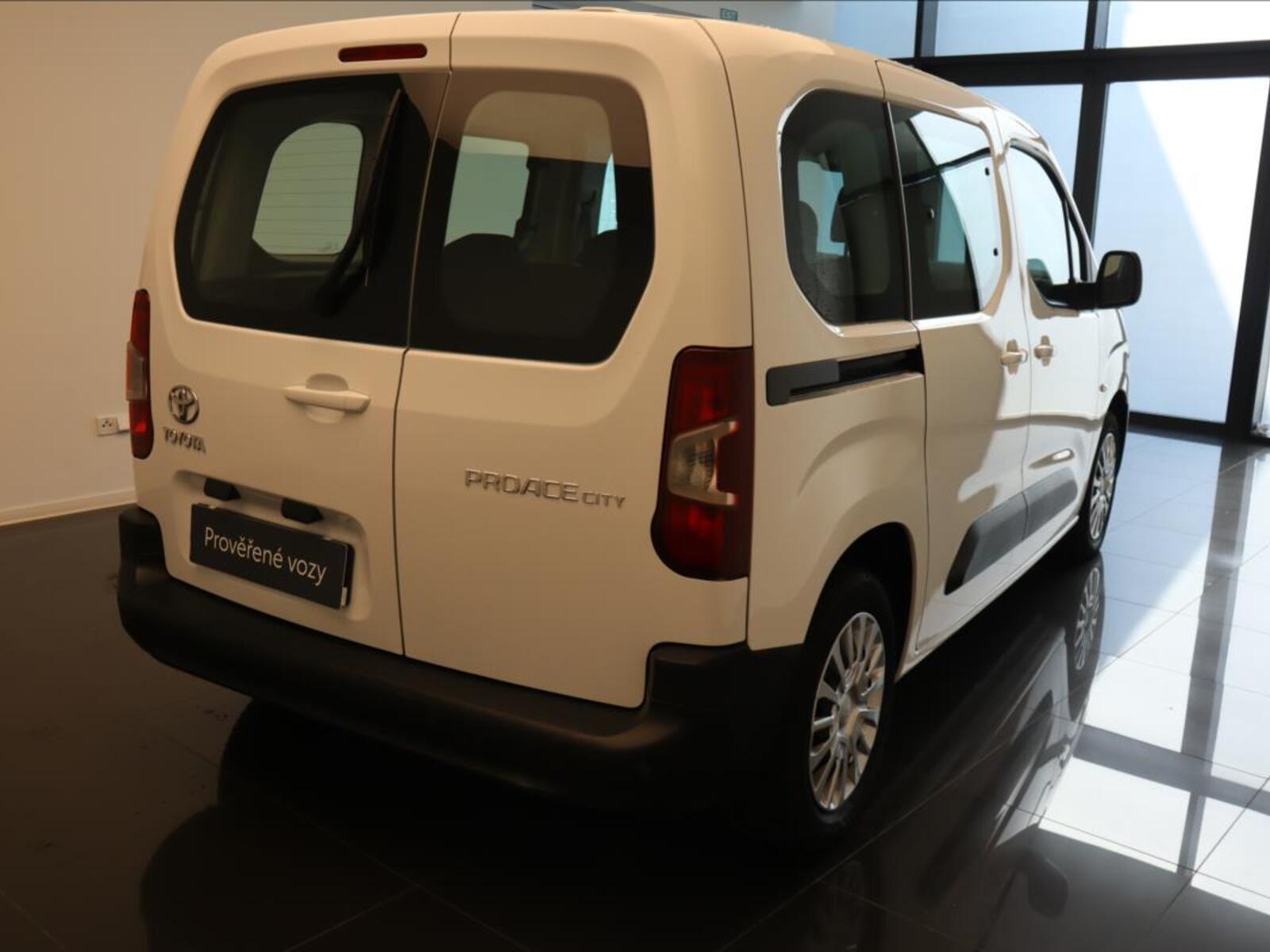 Toyota ProAce 7