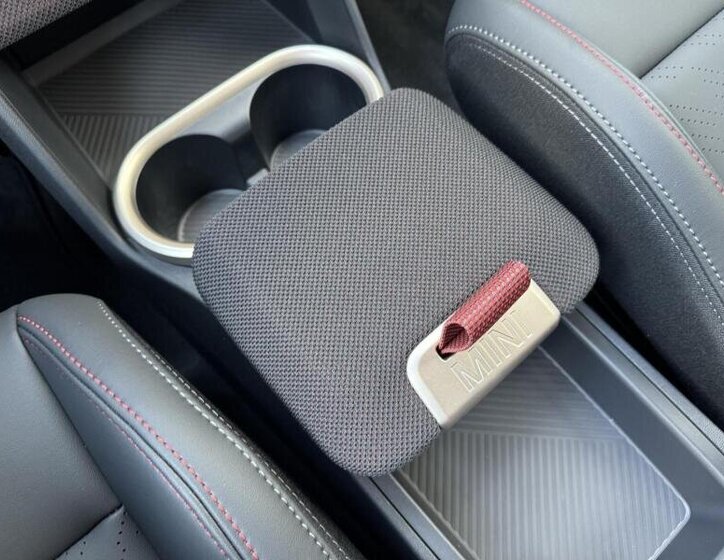 Mini Countryman SUV 2,0 l 221 kw