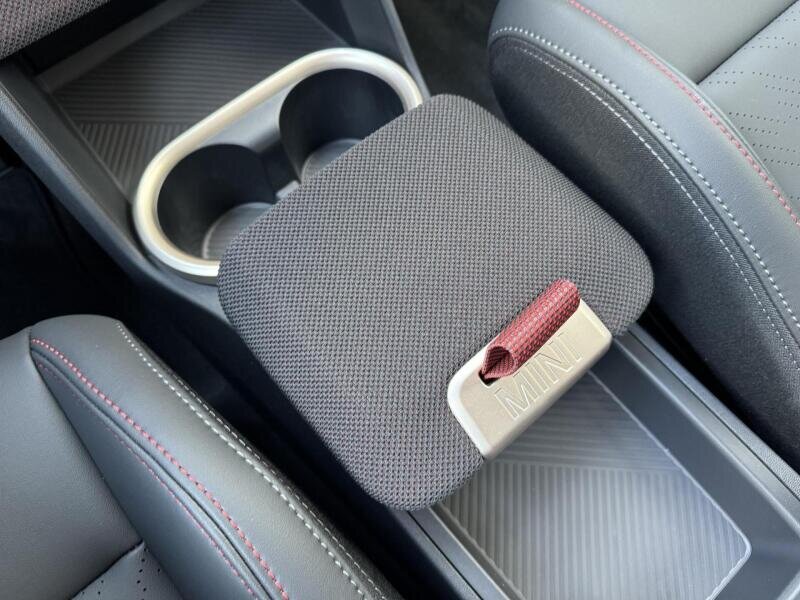 Mini Countryman SUV 2,0 l 221 kw