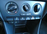 Škoda Rapid Sedan / Limuzína 1,2 l 66 kw