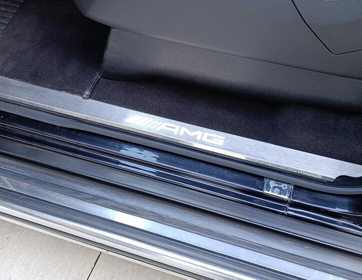 Mercedes-Benz Třídy G SUV / Terénní 5,5 l 400 kw