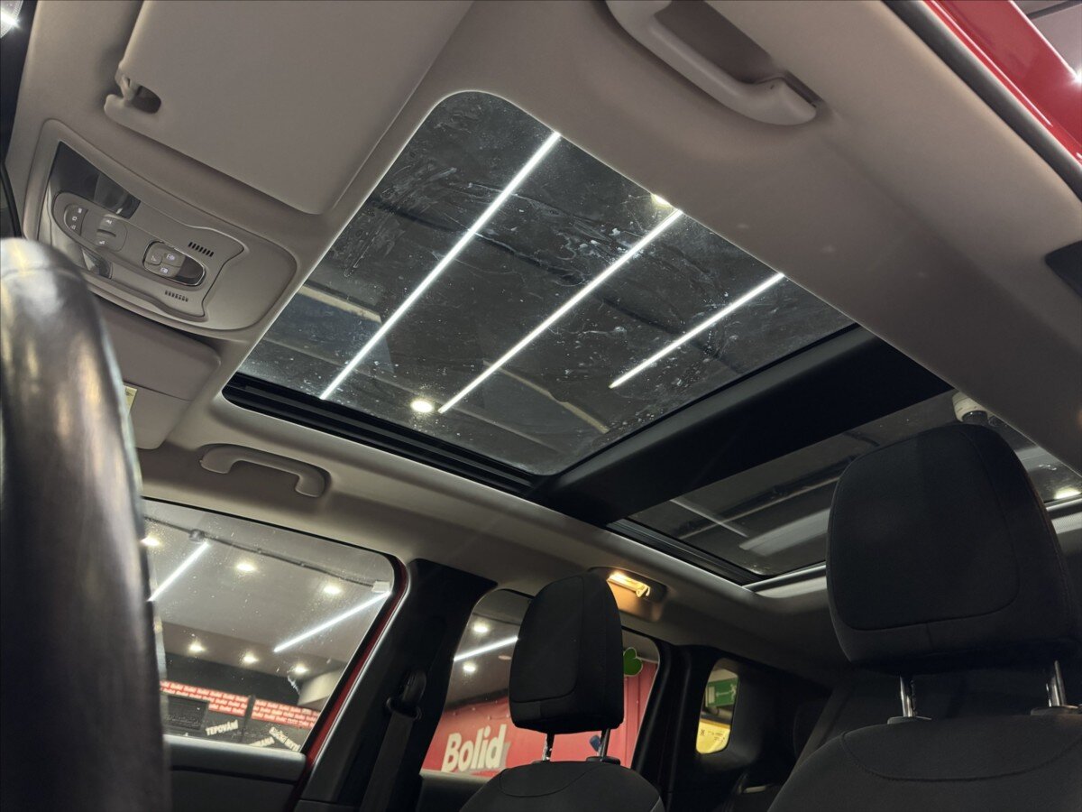 Jeep Renegade SUV 1,4 l 125 kw