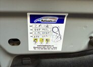 Volkswagen Caravelle 29