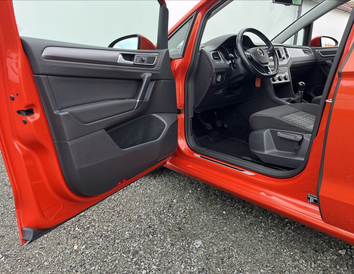 Volkswagen Golf Sportsvan 51