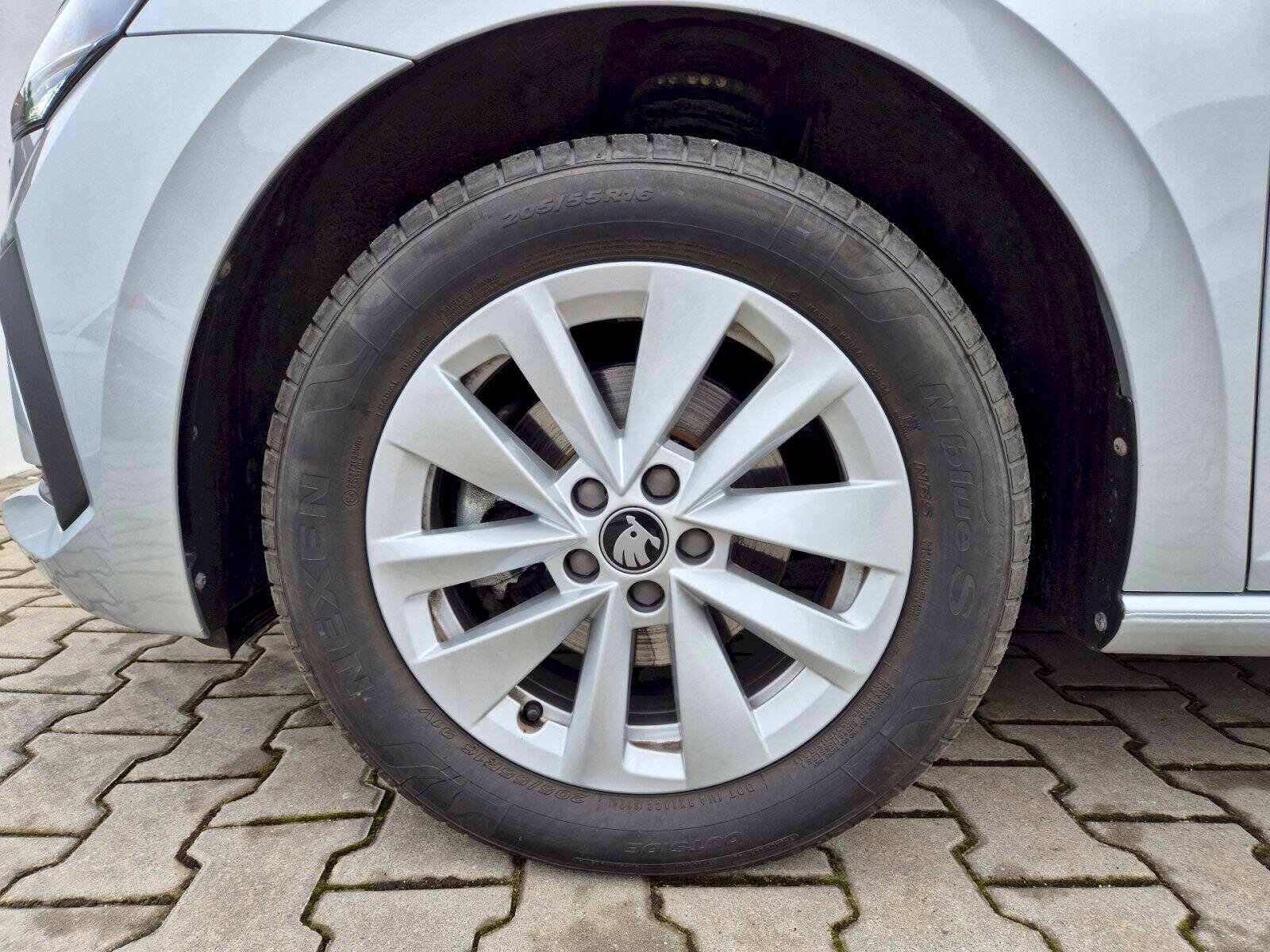 Škoda Scala Hatchback 1,0 l 85 kw