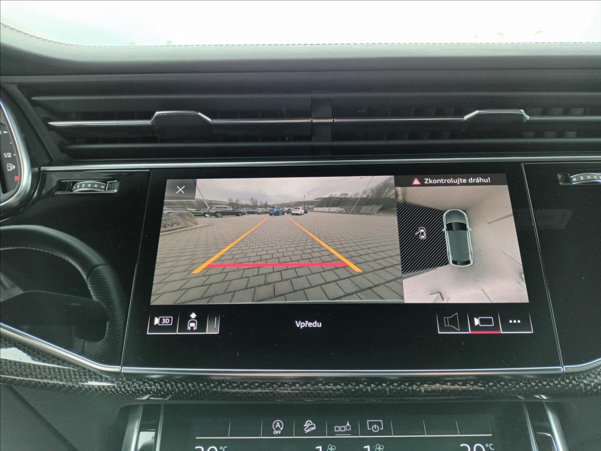 Audi SQ8 SUV / Terénní 4,0 l 320 kw